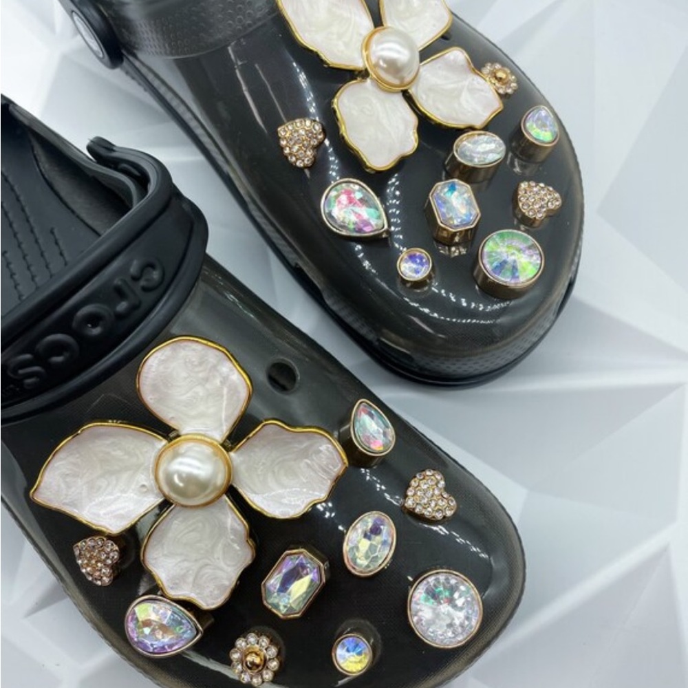 20 pieces flower gemstones croc charm set . Charms only ! Crocs not included !